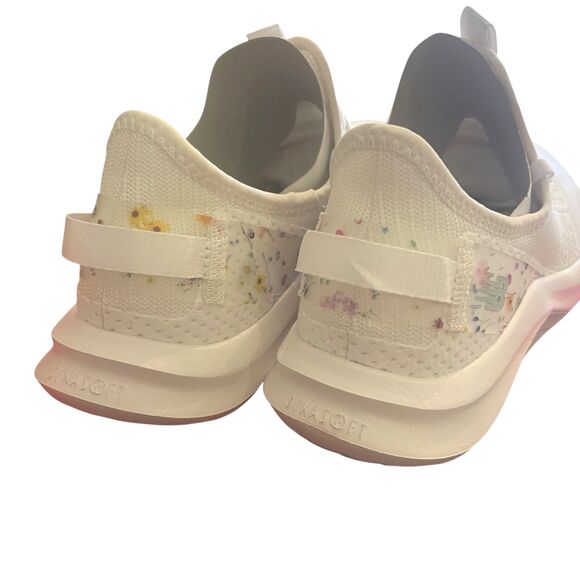New Balance Womens 9 Sneakers White Flowers DynaSoft Nergize Sport v2 Slip On - Picture 4 of 11